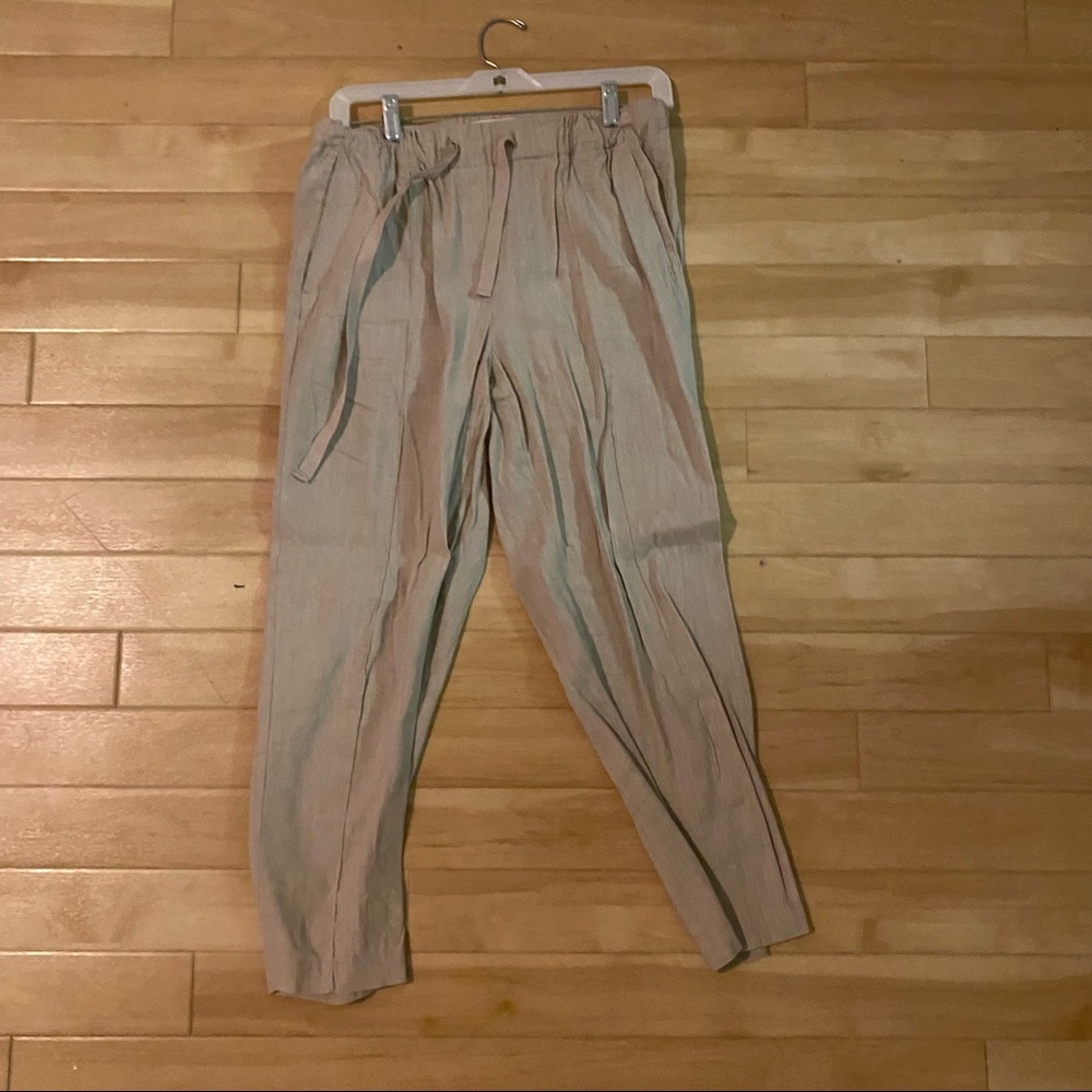 Aritizia linen allant pant in a dusty pink beige